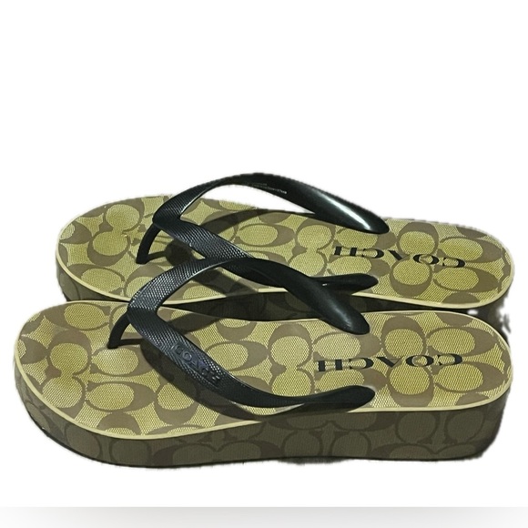 Coach Signature Black and Tan Sandals, Size 10B - Picture 5 of 10